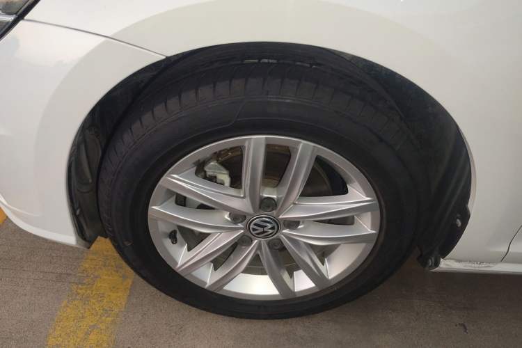 Used Volkswagen Golf 2018 230TSI Automatic Comfort Model
