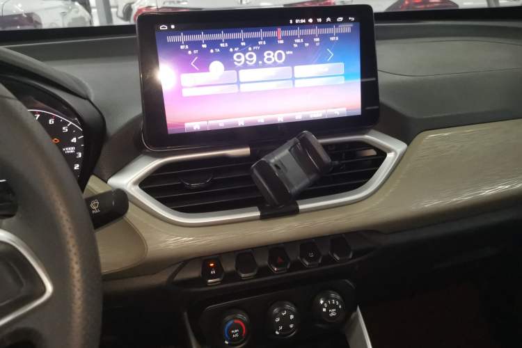 Used Baojun 510 2019 1.5L Manual Jingxiang Model 73kW China VI Emission Standard