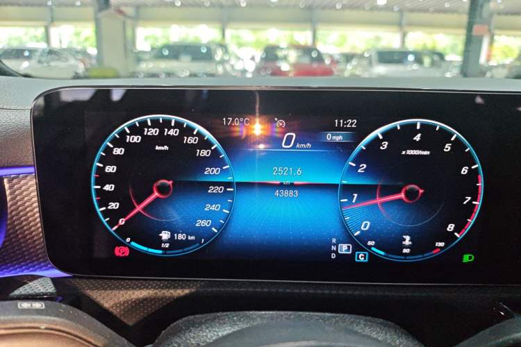 Used Mercedes-Benz A-Class 2022 Second Facelift A 200 L Sport Sedan Fashion Version
