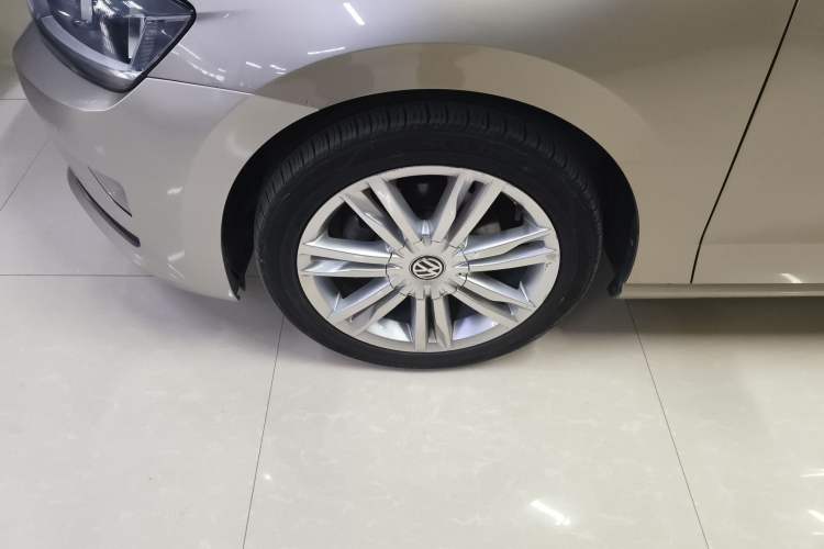 Used Volkswagen Golf Sportsvan 2016 230TSI Automatic Luxury Version
