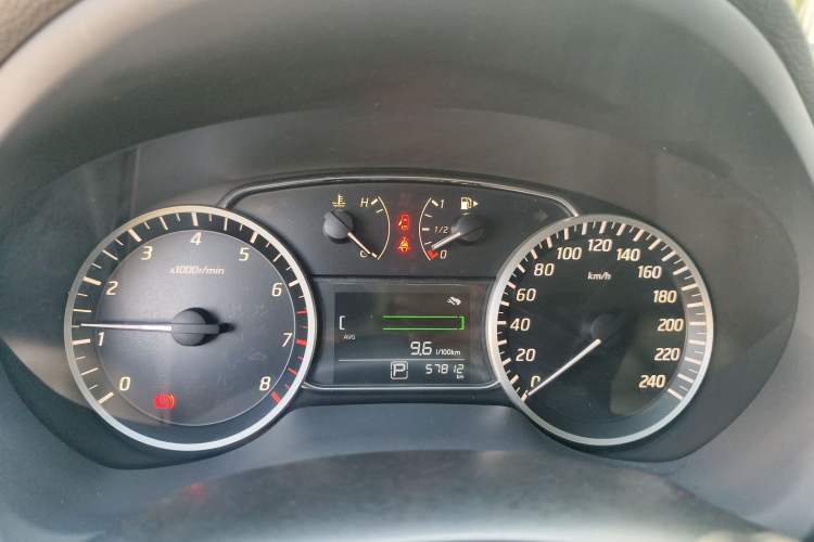 Used Nissan Sylphy 2019 1.6XV CVT Smart Connect Luxury Edition China VI Standard