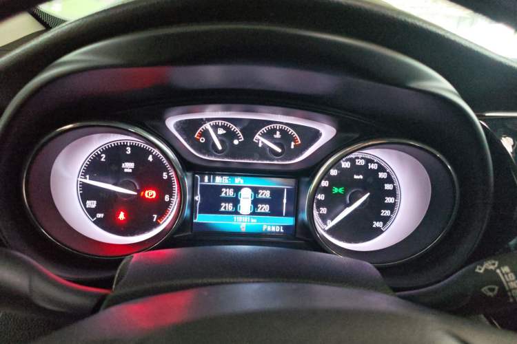 Used Buick Envision 2018 20T Two-Wheel-Drive Leading Model