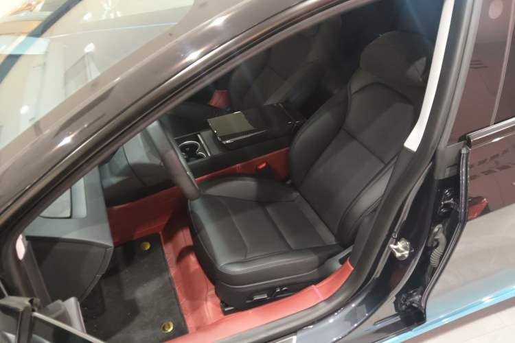 Used Tesla Model 3 2023 Rear-Wheel-Drive Version
