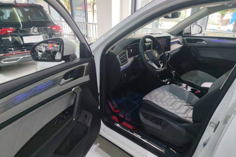 Used Volkswagen Tayron 2023 330TSI Two-Wheel-Drive R-Line High-Energy Version
