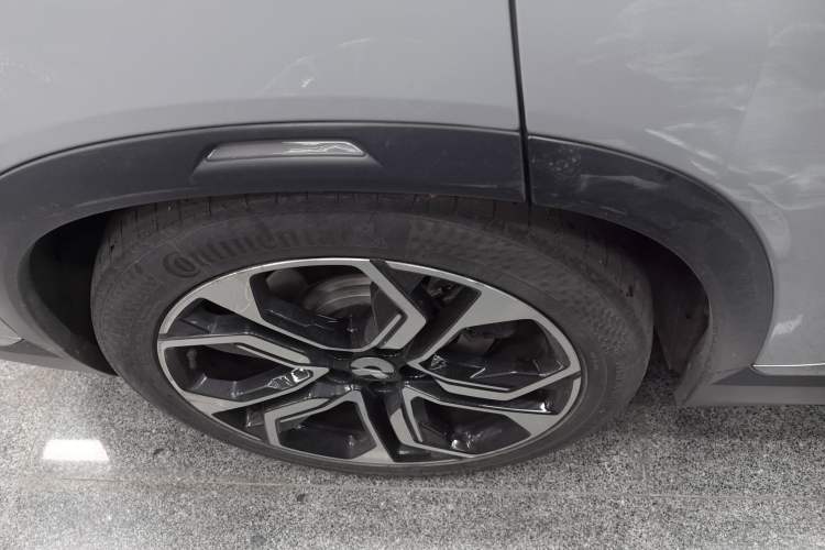 Used Nio ES8 2020 415 km Signature Edition 6-Seater Version
