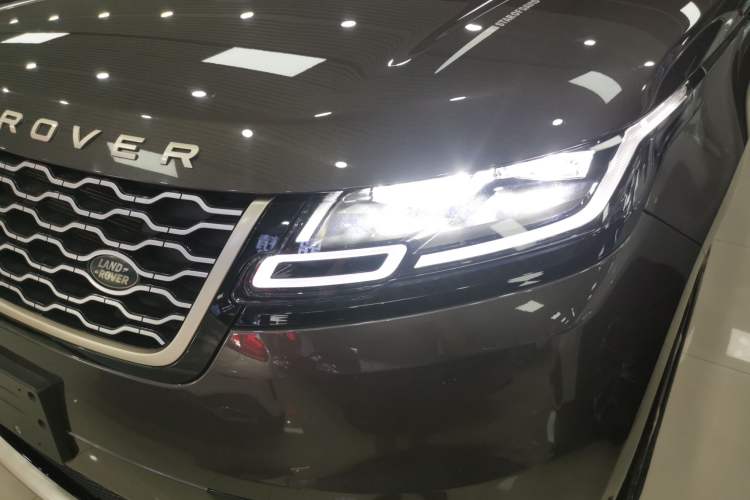 Used Land Rover Range Rover Velar 2022 250 PS Sparkling Heritage Edition
