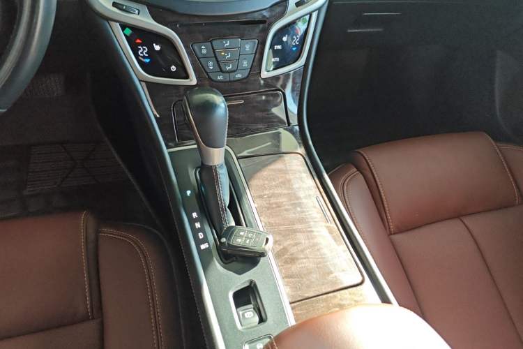 Used Buick LaCrosse 2013 2.0T SIDI Elite Tech Version
