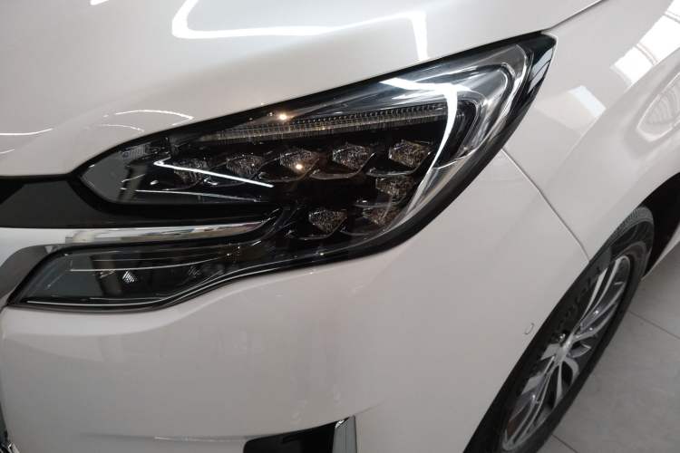 Used Buick GL8 2023 ES Lu Zun Deluxe Model
