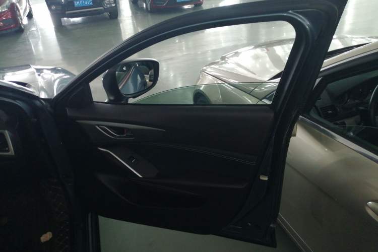 Used Mazda CX-4 2018 2.0L Automatic Two-Wheel Drive Blue Sky Luxury Edition
