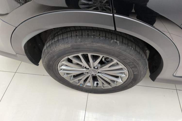 Used JETOUR X70 2023 1.5T DCT Overpass PRO+ Edition 7 Seats
