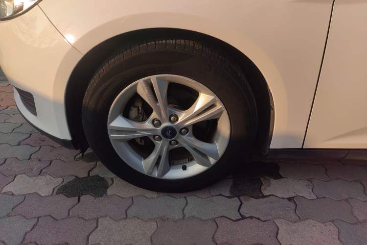 Used Ford Focus 2018 Sedan Classic 1.6L Automatic Comfort Plus Smart Drive Version