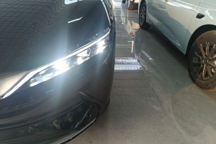 Used BYD Han 2020 EV Long-Range Luxury Model
