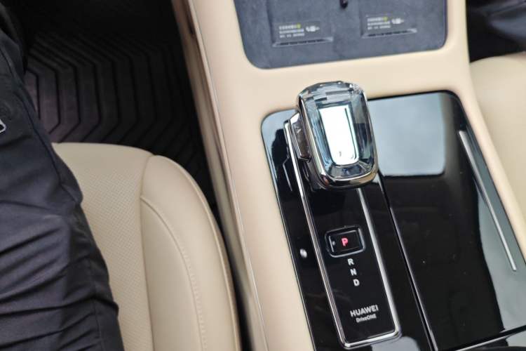 Used Hima AITO M7 2024 1.5T Rear-Drive Plus Version 5 Seats
