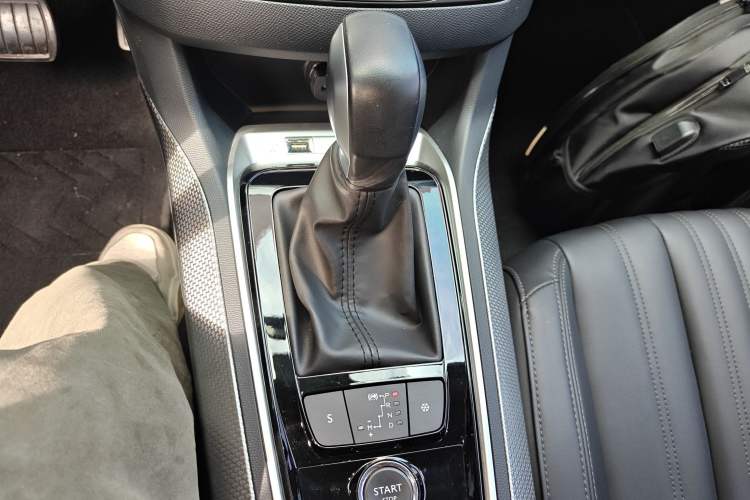 Used Peugeot 408 2019 350THP Automatic Luxury Edition China V Standard