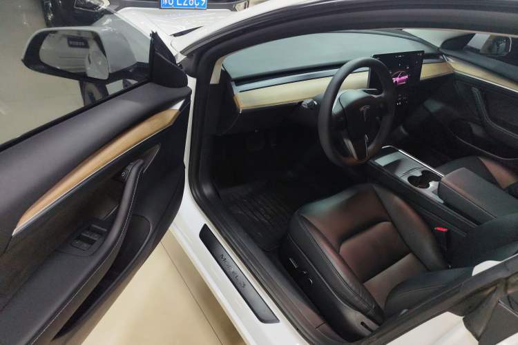 Used Tesla Model 3 2022 Rear-Wheel-Drive Version
