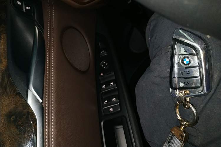 Used BMW X5 2018 xDrive28i
