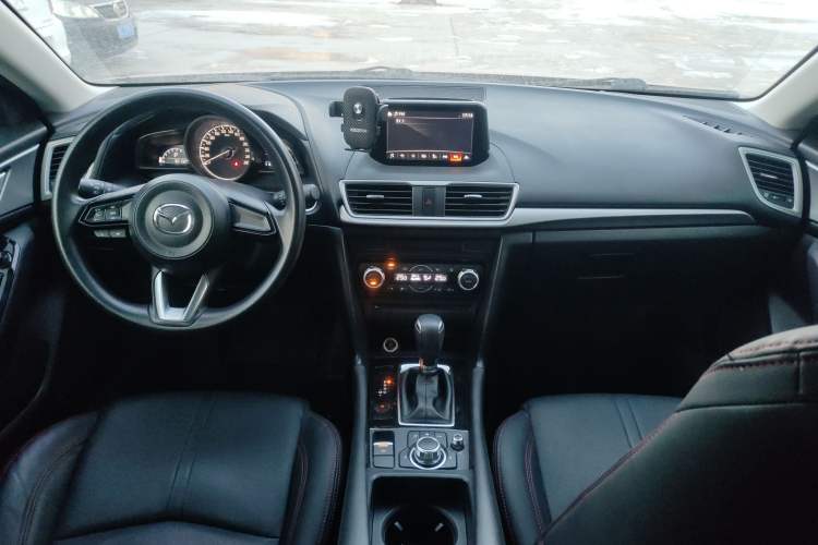 Used Mazda Mazda 3 Axela 2017 Sedan 1.5L Automatic Luxury Model Emission Standard China V
