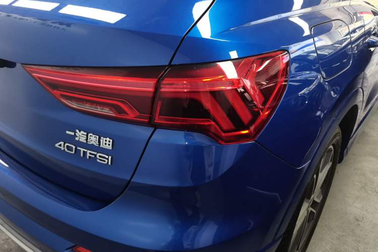 Used Audi Q3 2021 40 TFSI Fashion Dynamic Model
