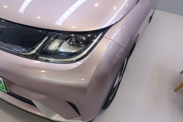 Used BYD Dolphin 2023 420 km Fashion Edition
