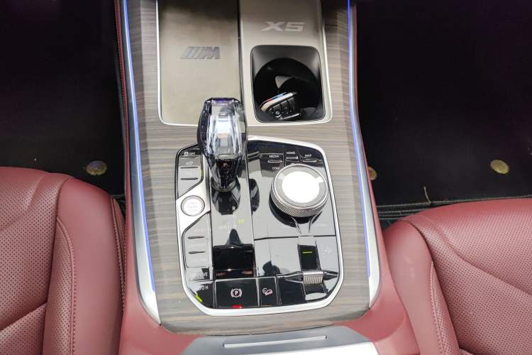 Used BMW X5 2022 xDrive 40Li Luxury Edition M Sport Package
