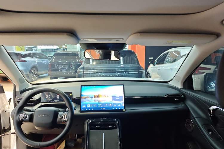 Used AION V 2024 Aion Tyrannosaurus 650 Smart Premium Edition
