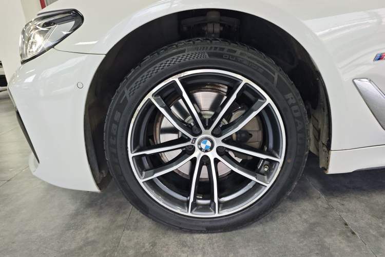 Used BMW 5 Series 2022 Second Facelift 525Li M Sport Package
