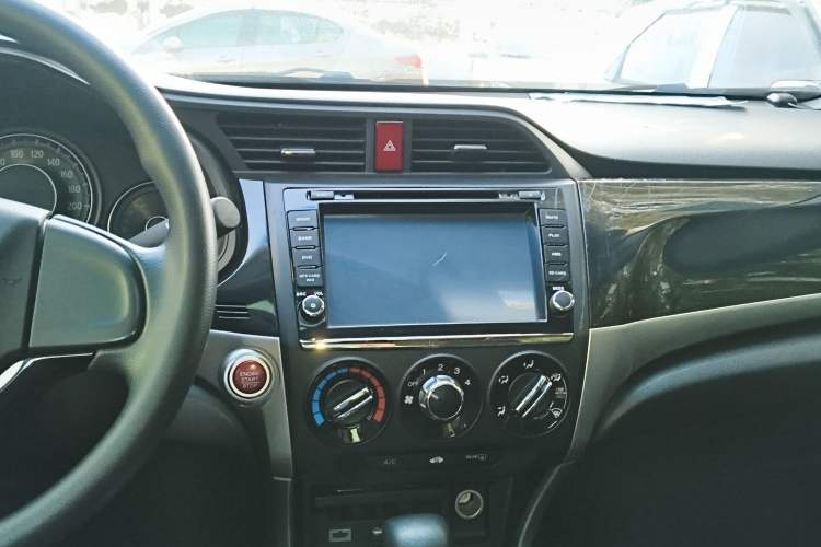 Used Honda Crider 2013 1.8L automatic luxury edition
