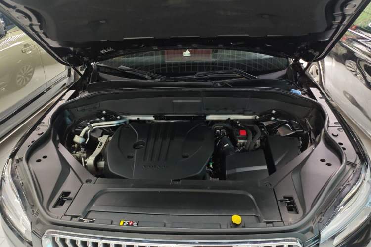 Used Volvo XC90 2021 B5 SmartDrive Luxury Edition 5-seater
