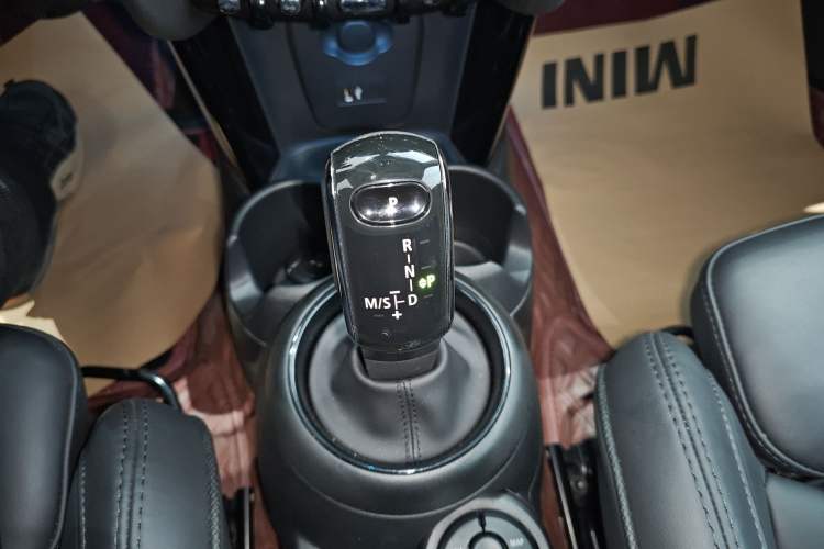 Used  MINI 2022 2.0T COOPER S Artist