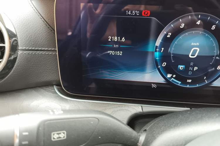 Used Mercedes-Benz E-Class 2019 E 300 L Sporty and Stylish Model
