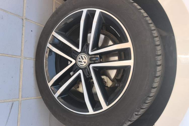 Used Volkswagen Lamando 2019 280TSI DSG Comfort Edition China VI standard
