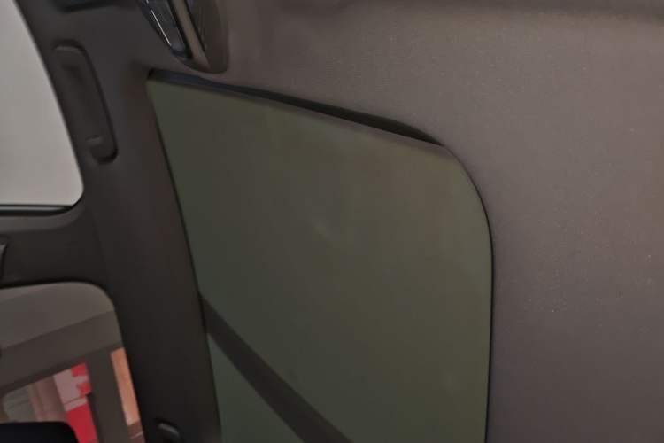 Used Wuling Asta 2022 2.0L DHT Electric-Speed Version
