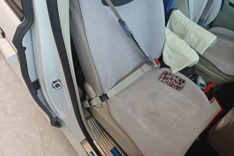 Used Buick GL8 2023 ES Lu Zun Comfort Model
