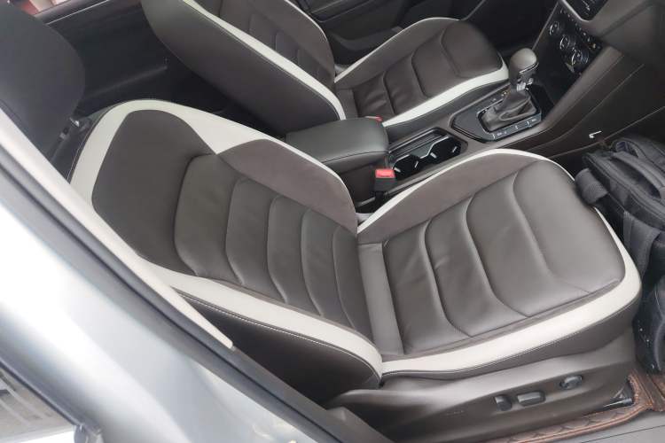 Used Volkswagen Tiguan L 2018 Facelift 330TSI Automatic Two-Wheel Drive Luxury Edition