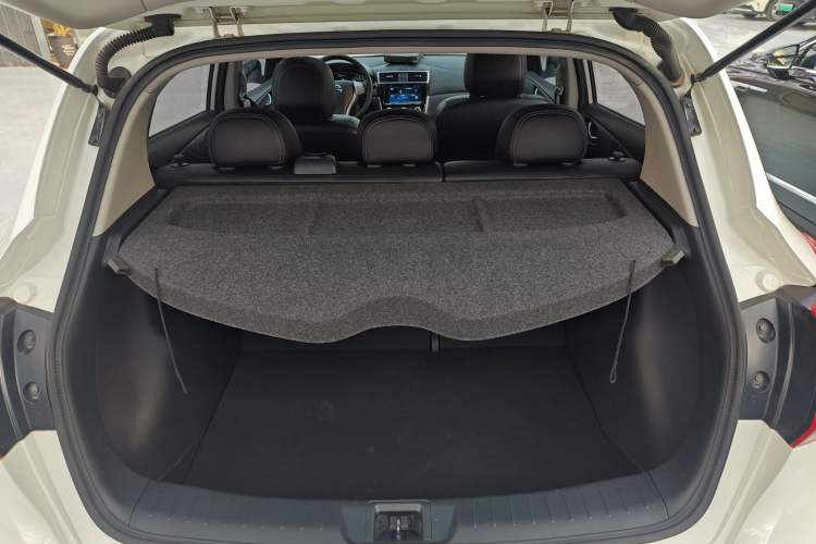 Used Nissan Tiida 2019 1.6L CVT Smart Enjoyment Version China VI Standard
