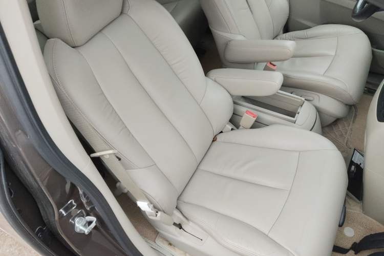 Used Buick GL8 2014 3.0L GT Luxury Business Haoya Edition