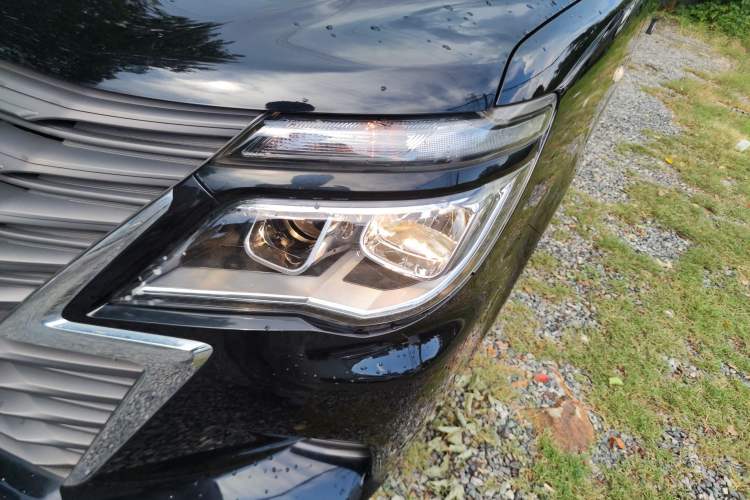 Used FORTHING Lingzhi 2020 M5L 1.6L Base Model 7 Seats
