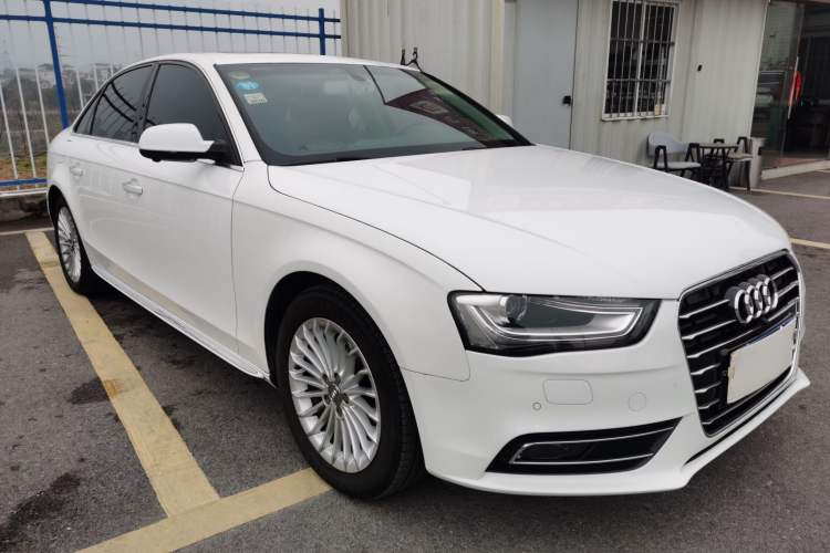 Used Audi A4L 2016 35 TFSI Collector's Edition Automatic Standard Model
