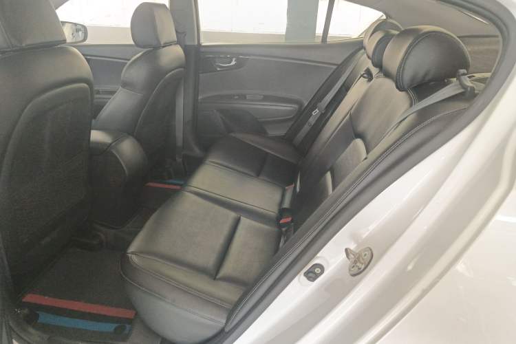 Used Kia K4 2014 1.8L Automatic GLS
