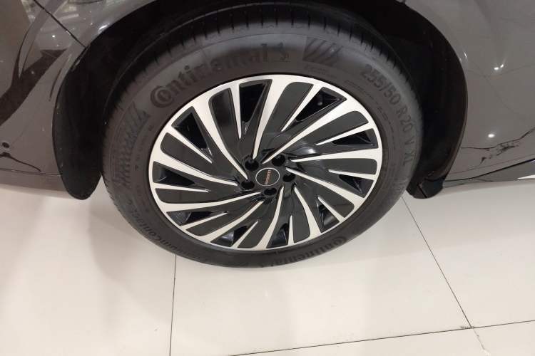 Used  Star Era ET 2024 Extended-Range 240 Ultra All-Wheel Drive
