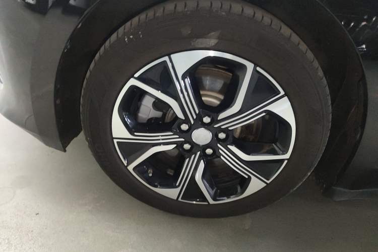 Used Hongqi E-QM5 2023 Revised Version Basic Travel Edition