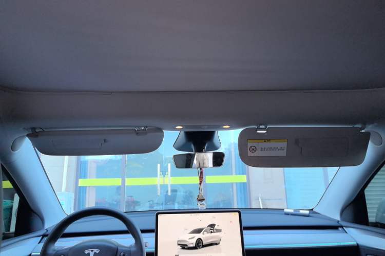 Used Tesla Model Y 2024 Rear-Wheel-Drive Version
