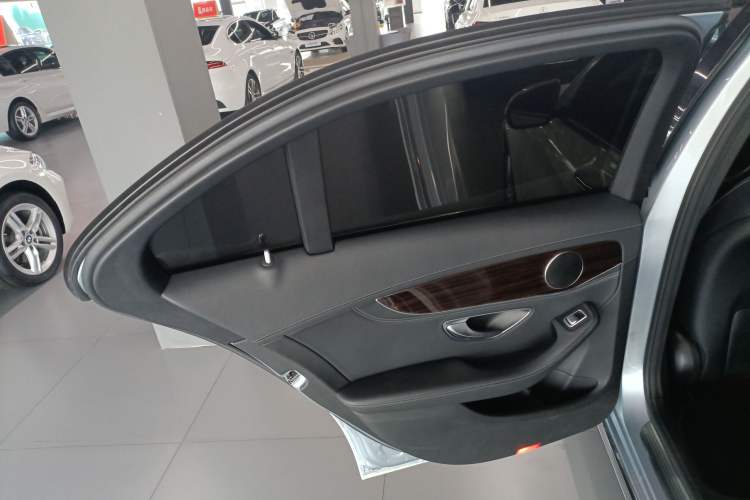 Used Mercedes-Benz C-Class 2017 Facelifted C 180 L Stylish Edition
