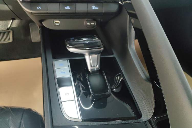 Used Hyundai Elantra 2023 1.5L CVT GLX Elite Edition
