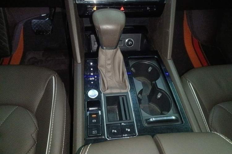 Used Volkswagen Viloran 2020 380TSI Prestige Edition
