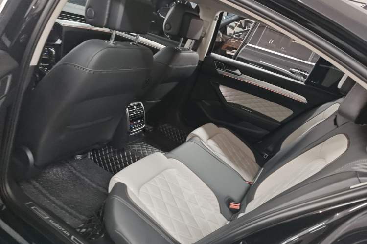 Used Volkswagen Magotan 2023 2 Million Units Limited-Edition 380TSI DSG Flagship Version