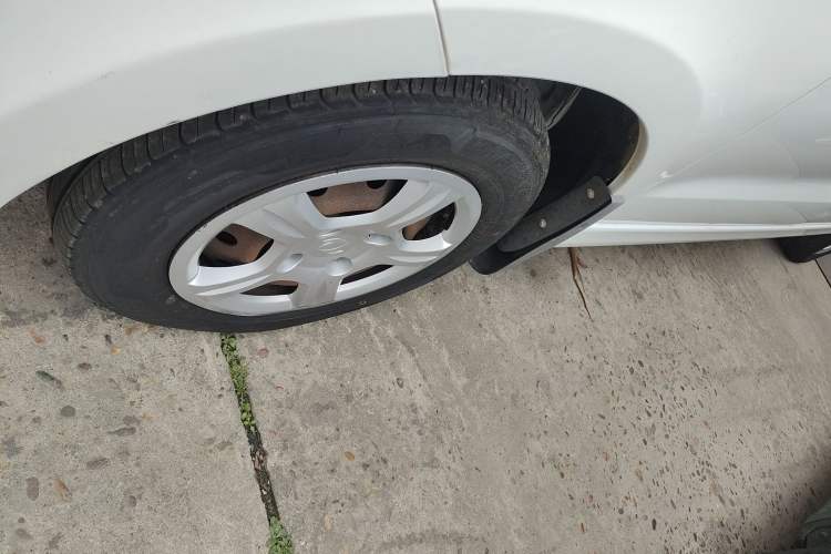 Used Dongfeng Fengon 330 2014 1.5L Manual Utility Version DK15
