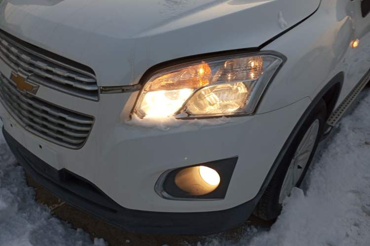 Used Chevrolet Trax 2016 1.4T Manual Two-Wheel Drive Comfort Version with Sunroof
