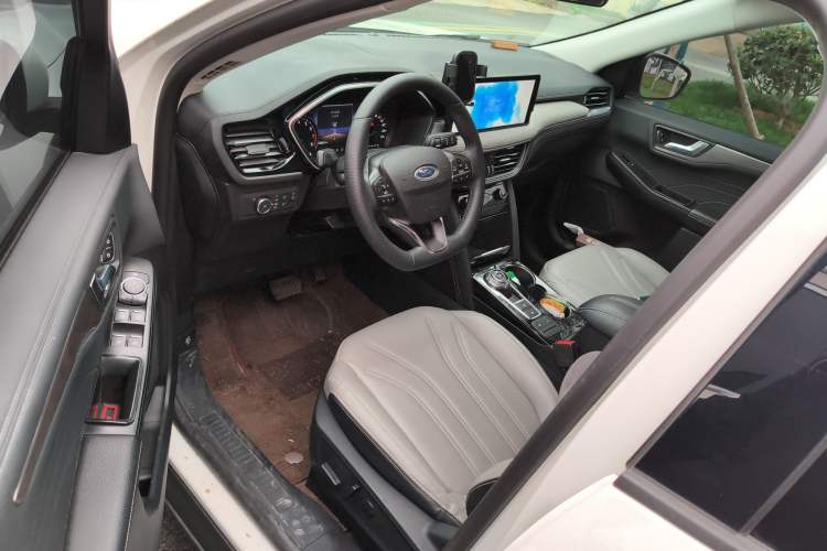 Used Ford Escape 2020 EcoBoost 245 Two-Wheel-Drive Comfort Edition