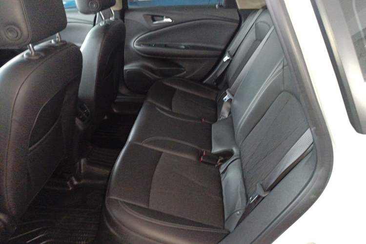 Used Buick Verano 2018 Sedan 20T Dual-Clutch Leading Model
